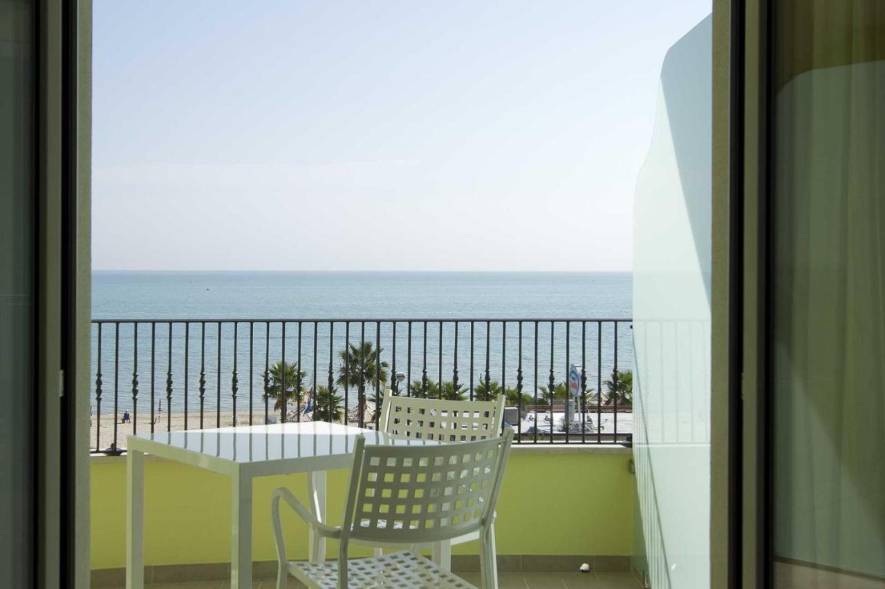 Hotel La Maestra Grottammare Εξωτερικό φωτογραφία
