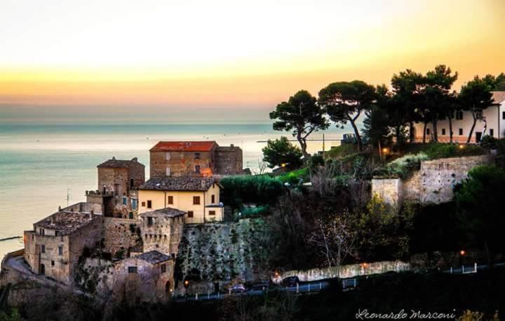 Hotel La Maestra Grottammare Εξωτερικό φωτογραφία