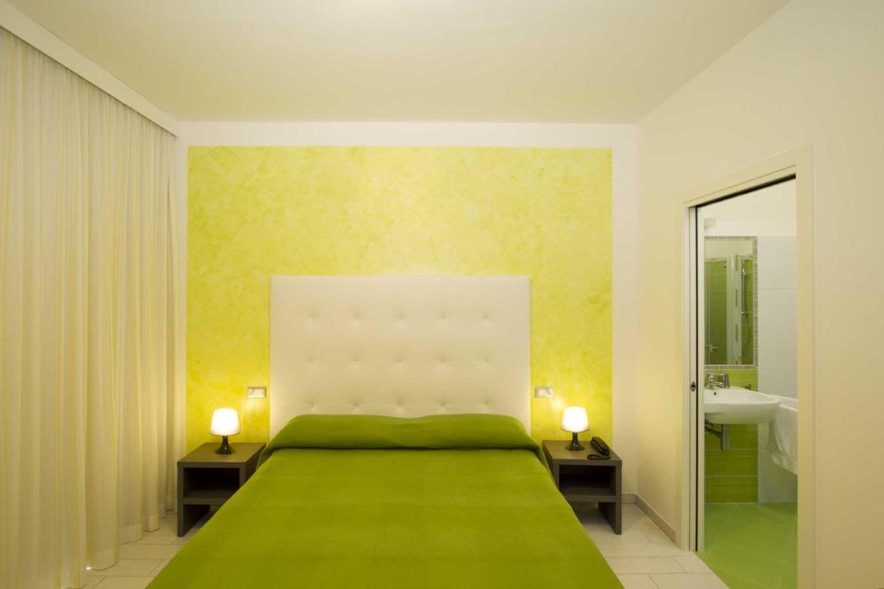 Hotel La Maestra Grottammare Εξωτερικό φωτογραφία